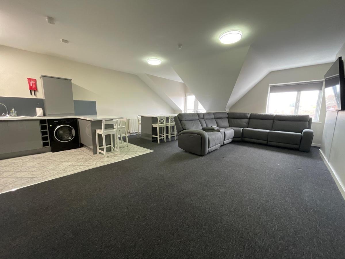 Mays Apartments: City Centre Convenience with Free Parking Liverpool Exterior photo