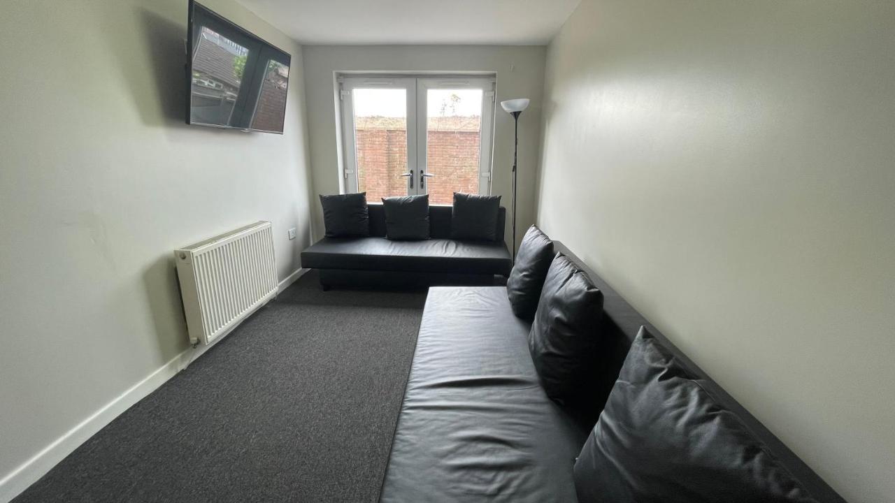 Mays Apartments: City Centre Convenience with Free Parking Liverpool Exterior photo