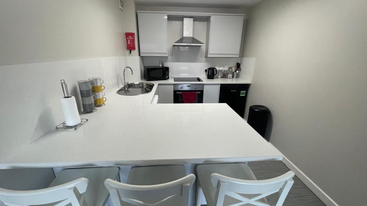Mays Apartments: City Centre Convenience with Free Parking Liverpool Exterior photo