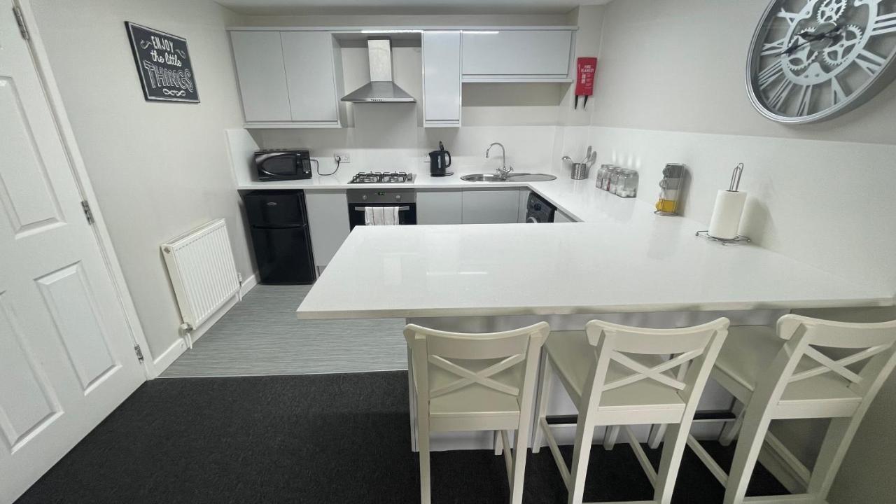 Mays Apartments: City Centre Convenience with Free Parking Liverpool Exterior photo
