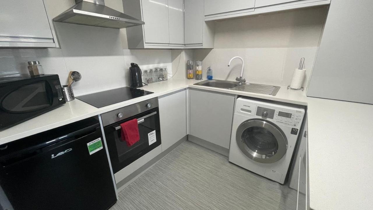 Mays Apartments: City Centre Convenience with Free Parking Liverpool Exterior photo